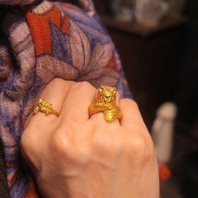 “Eat Yourself” Fat cat ring/ gold