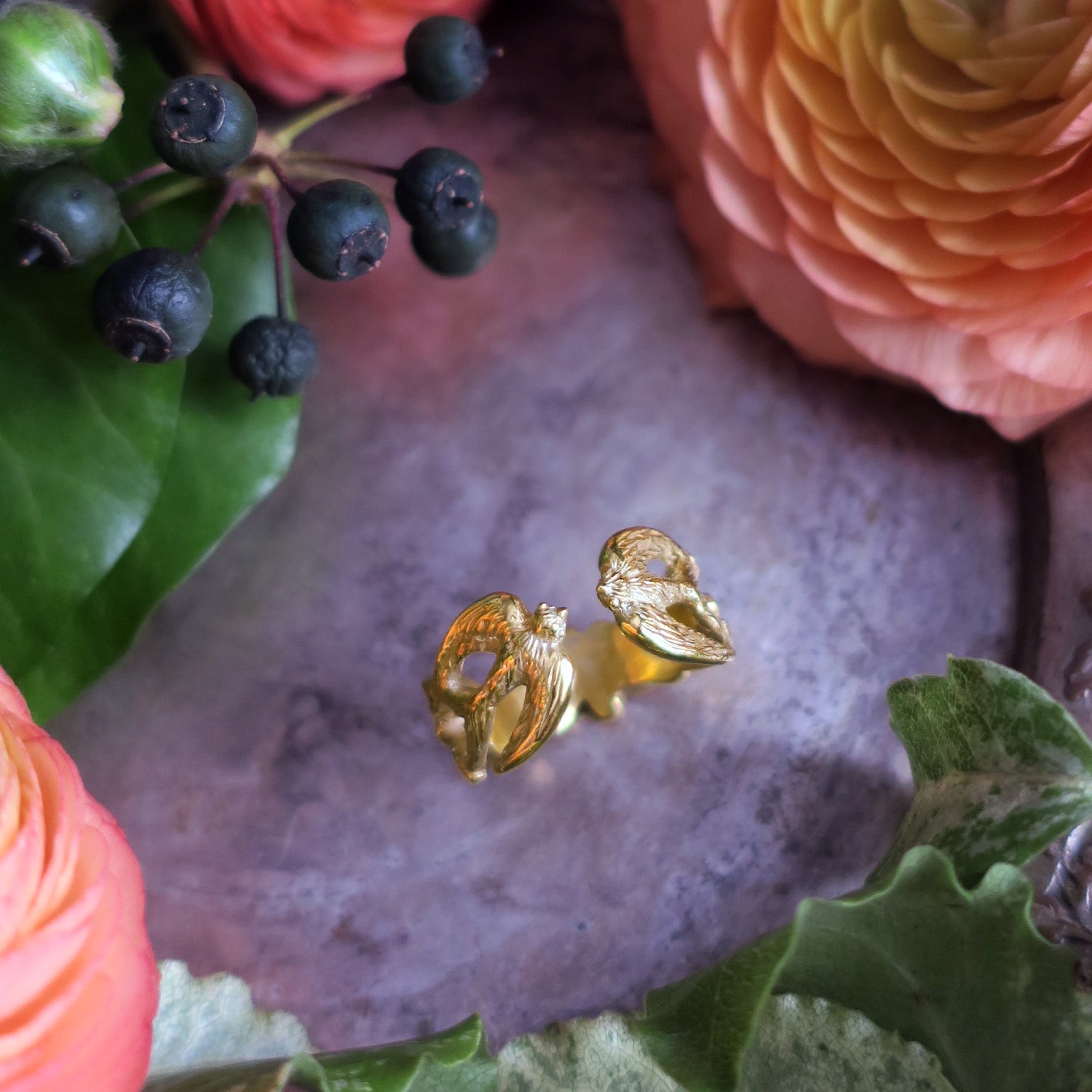 two birds open ring gold plated silver 925 styled with ranunculus flowers romantic animal jewelry paris atelier