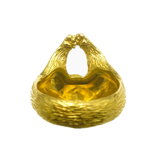 Bear ring in 18K gold-plated silver 925, back view showing the inner band and carved paw pads