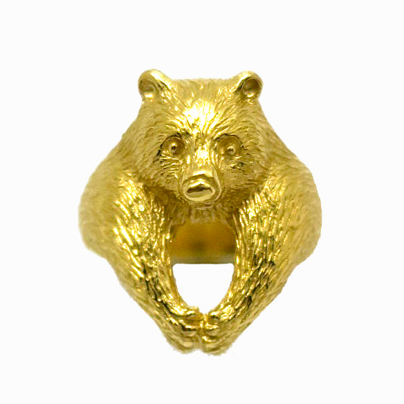 Bear ring in 18K gold-plated silver 925, front view with clasped paws and softly sculpted bear face
