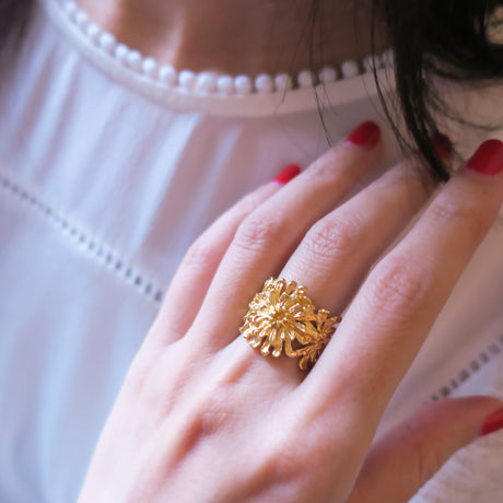 Chrysanthemums ring / gold