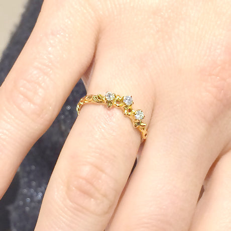 sleeping beauty w. sapphires ring